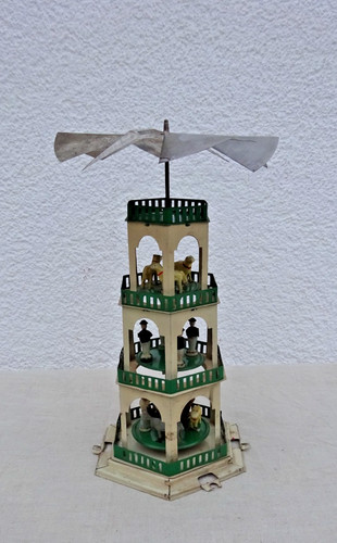Alte pyramide blech 26 cm - pyramide,